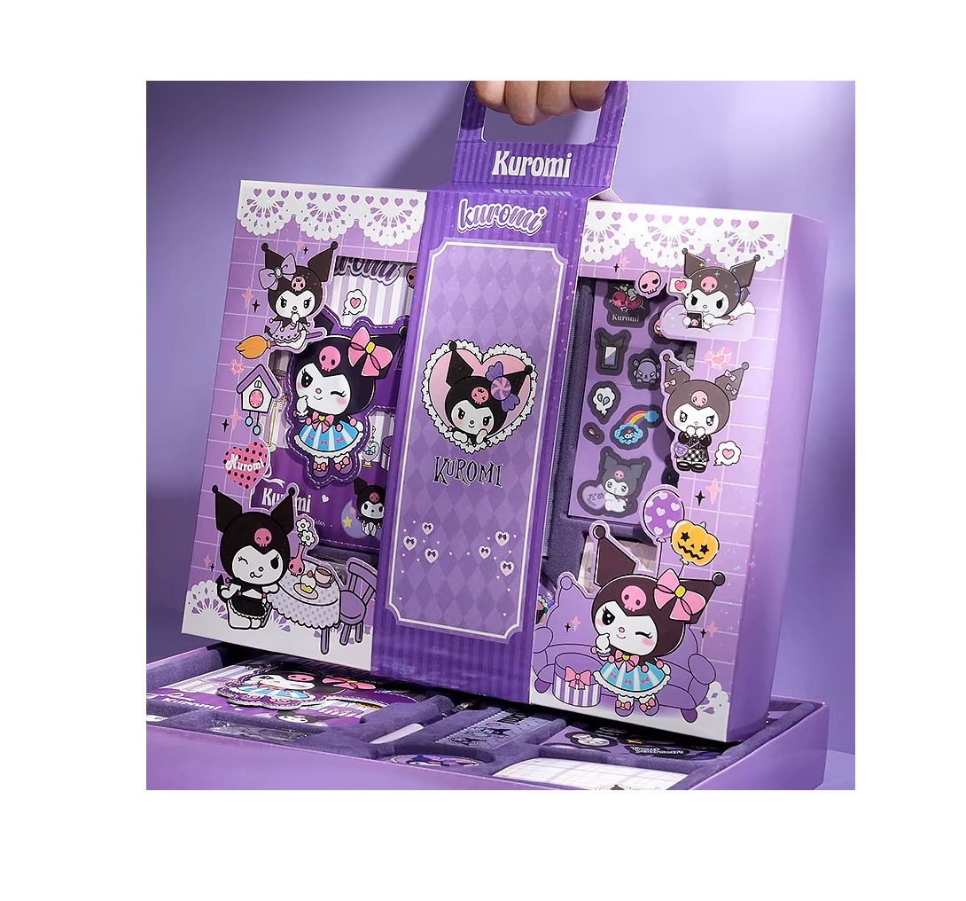 CAJA DE MAQUILLAJE KUROMI + PULSERA